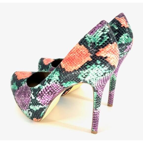 Steve Madden “Nala Green” Snakeskin Print Platform 5” Pumps! Size 9.5 - Picture 6 of 8
